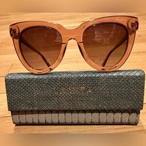 EUC La Vita by Prive Revaux Sunglasses